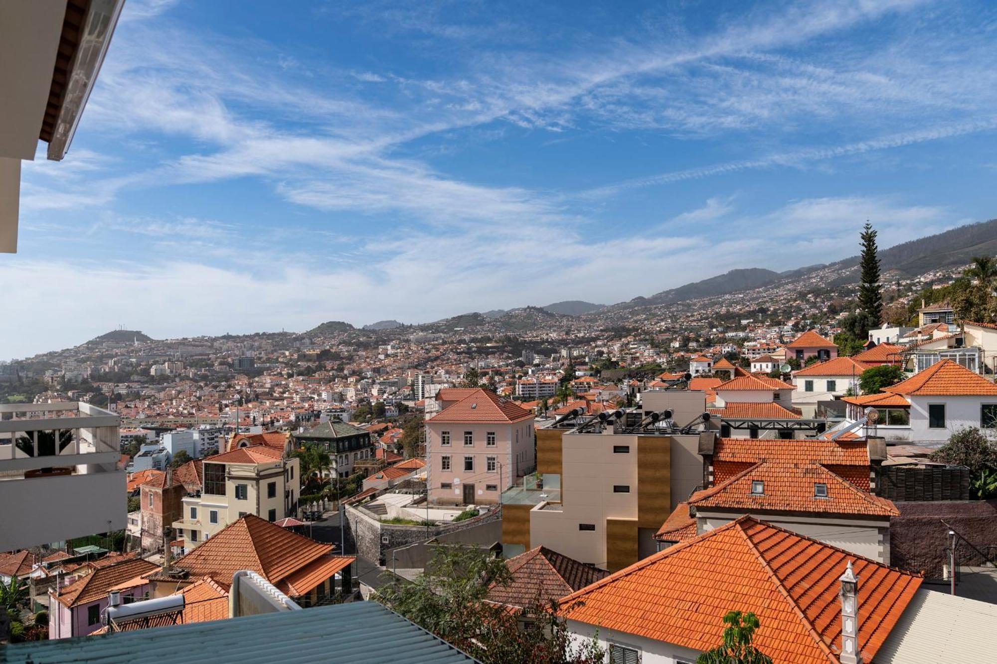 Incredible Sea View - Casa Do Pinheiro * Funchal (Madeira)